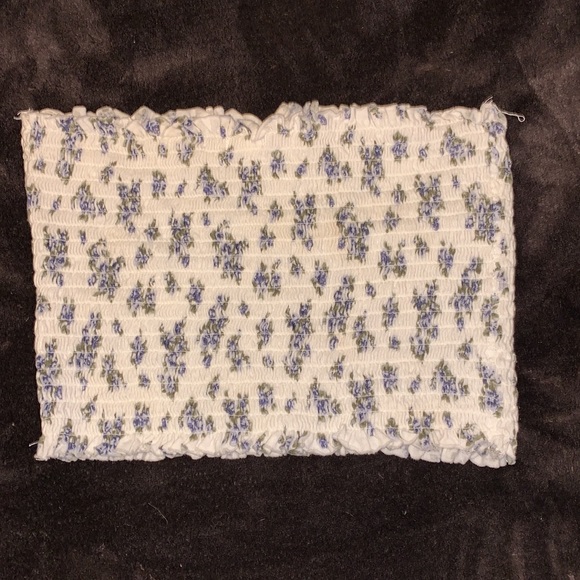 Top - Picture 2 of 2